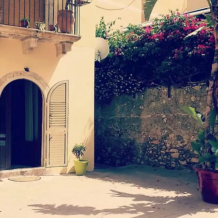 Casa Cleone *